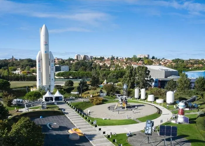 Апартаменты Chazy Pres De La Cite De L'espace